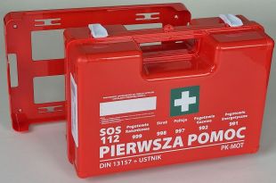 apteczka pierwszej pomocy z wyposażeniem do montażu na ścianie