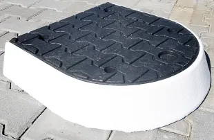 Azyl drogowy, wysepka drogowa PCV - czarny