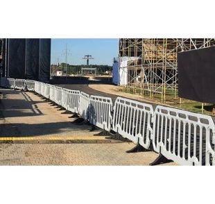 Barierka drogowa Enigma - zapora zabezpieczająca, ostrzegawcza, tymczasowa U-20 PCV z nóżkami