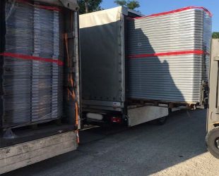 Barierka drogowa Enigma - zapora zabezpieczająca, ostrzegawcza, tymczasowa U-20 PCV z nóżkami