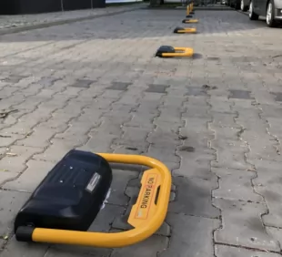 Blokada parkingowa - automatyczna - sterowanie smartfonem telefonem