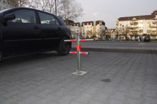 Blokada parkingowa na kłódkę - Choinka/Jeż 60 cm, ocynkowana