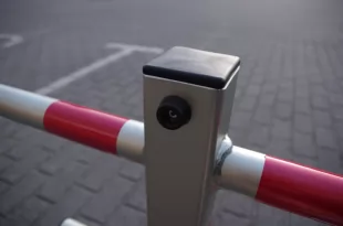 Blokada parkingowa na kłódkę - Choinka/Jeż 60 cm, ocynkowana, lakierowana