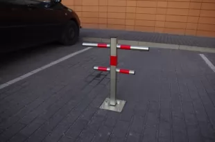 Blokada parkingowa na kłódkę - Choinka/Jeż 60 cm, ocynkowana, lakierowana