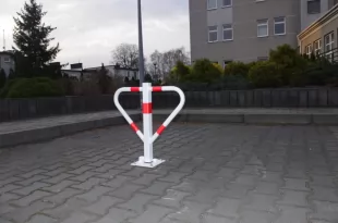 Blokada parkingowa na kłódkę - Motyl 60 cm, ocynkowana, lakierowana