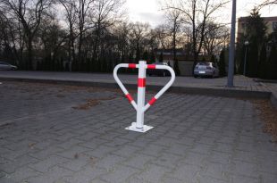 Blokada parkingowa na kłódkę - Motyl 60 cm, ocynkowana, lakierowana