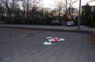 Blokada parkingowa na kłódkę - Motyl 60 cm, ocynkowana, lakierowana