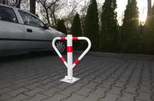 Blokada parkingowa - na kłódkę - motyl 60 cm - ocynkowany, lakierowany