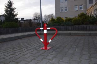 Blokada parkingowa na klucz - Motyl 60 cm, ocynkowana, lakierowana