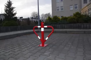 Blokada parkingowa na klucz - Motyl 60 cm, ocynkowana, lakierowana