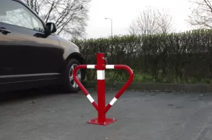 Blokada parkingowa na klucz - Motyl 60 cm, ocynkowana, lakierowana