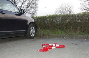 Blokada parkingowa na klucz - Motyl 60 cm, ocynkowana, lakierowana