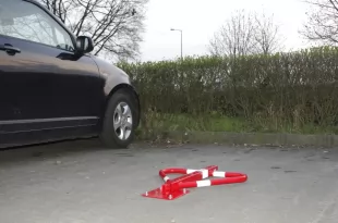 Blokada parkingowa na klucz - Motyl 60 cm, ocynkowana, lakierowana