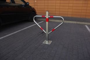 Blokada parkingowa na klucz - Motyl 75 cm, ocynkowana