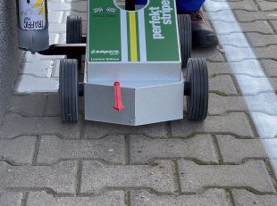 Farba drogowa w sprayu Ampere Traffic Extra do betonu, do malowania linii