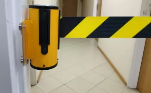 Kaseta z taśmą odgradzającą 4m - automatycznie zwijana