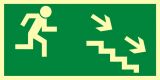 Kierunek do wyjścia drogi ewakuacyjnej schodami w dół w prawo - znak ewakuacyjny - AA004 - Schody na drodze ewakuacyjnej – jak powinny być oznakowane?