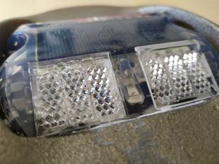 Kocie oczko - najezdniowy, punktowy element odblaskowy - w obudowie żeliwnej, solar, LED