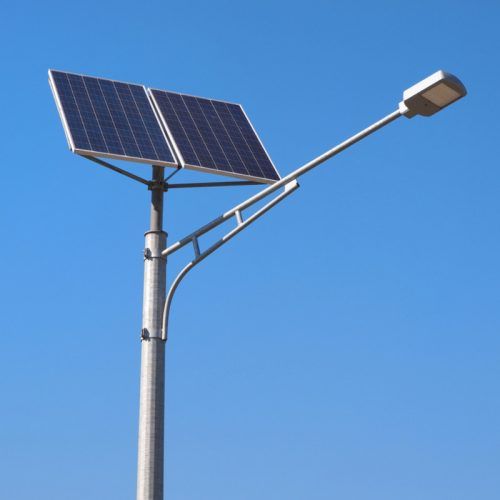 Lampa fotowoltaiczna uliczna drogowa solarna LED - duży zakres oświetlenia - Lampy solarne uliczne jako element małej architektury miejskiej