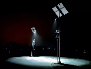 lampa uliczna solarna ze słupem 2