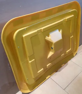 Lustro przemysłowe magazynowe - prostokątne z ramą ostrzegawczą, akrylowe