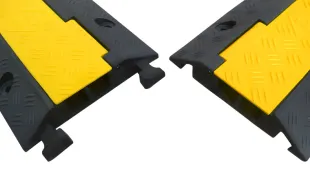 Najazd kablowy, próg, najazd na kable - 2 kanałowy drogowy 100x24x4 cm