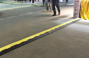 Najazd kablowy, próg, najazd na kable - 5 kanałowy drogowy 90x50x7 cm