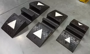 Najazd kablowy, próg, najazd na kable gumowy drogowy Heavy 40T, 2x kanał 12cm