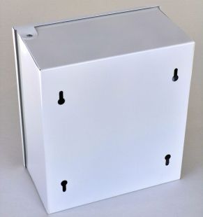 Otwory montażowe na kołki apteczki pierwszej pomocy PK-20