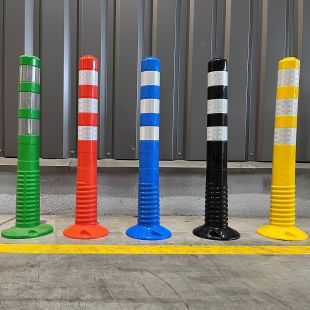 plastikowe słupki blokujące t-flex różne kolory