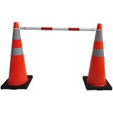 Poprzeczka teleskopowa na pachołki, barierka - Jak wymagania musi spełniać plac manewrowy do nauki jazdy?