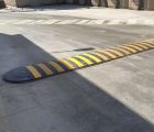Próg zwalniający drogowy - liniowy, listwowy 5cm, najazd 90cm - U-16 PW-90