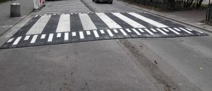 Segmentowy próg zwalniający płytowy drogowy gumowy 10cm U-16