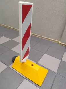 Separator drogowy liniowy ciągły U-25a rozdzielający pasy ruchu, szyna kierunkowa