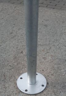 Stojak na rowery zewnętrzny miejski typu bramka - przykręcana do podłoża