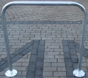 Stojak na rowery zewnętrzny miejski typu bramka - przykręcana do podłoża