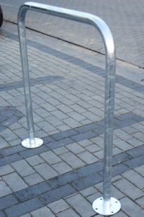 Stojak na rowery zewnętrzny miejski typu bramka - przykręcana do podłoża