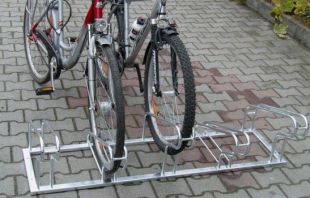 Stojak rowerowy zewnętrzny miejski ocynkowany pięciomiejscowy wąski 150 cm