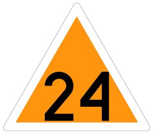 Tarcza zwolnij bieg D6 niska - Nakaz jazdy z podaną prędkością - wskaźnik znak kolejowy