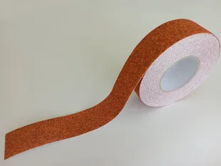 Taśma antypoślizgowa samoprzylepna na podłogę 18m - marmurkowa, pomarańczowa