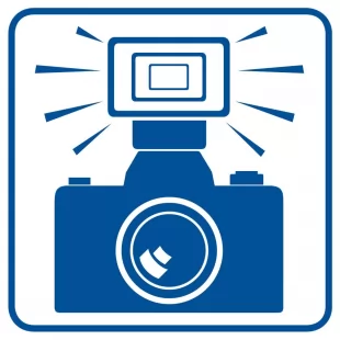 Tu można używać lamp błyskowych - znak informacyjny - RA083