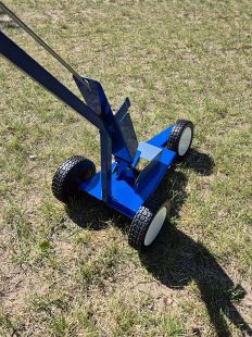 Wózek do malowania linii drogowych