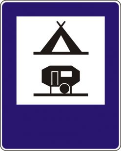 Znak D-31 Obozowisko obóz kemping wyposażone w podłączenia elektryczne do przyczep